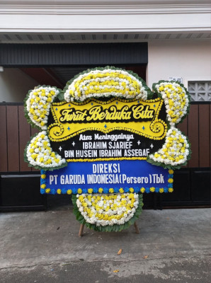 Papan Bunga Duka di Penggalang